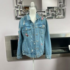 distressed, Embroidered flower, jean jacket size large
